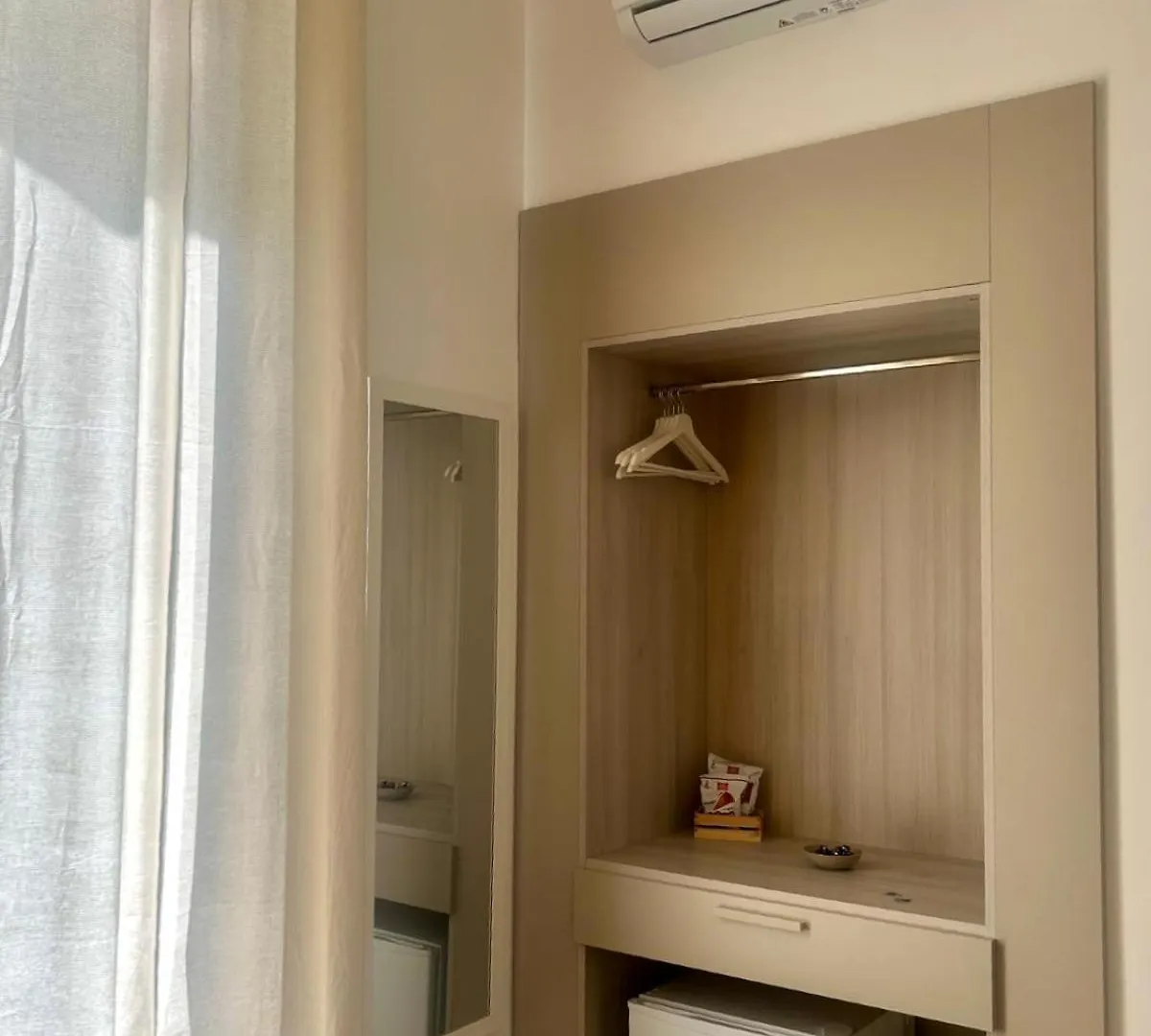 Folklore B&B Napoli 0*,